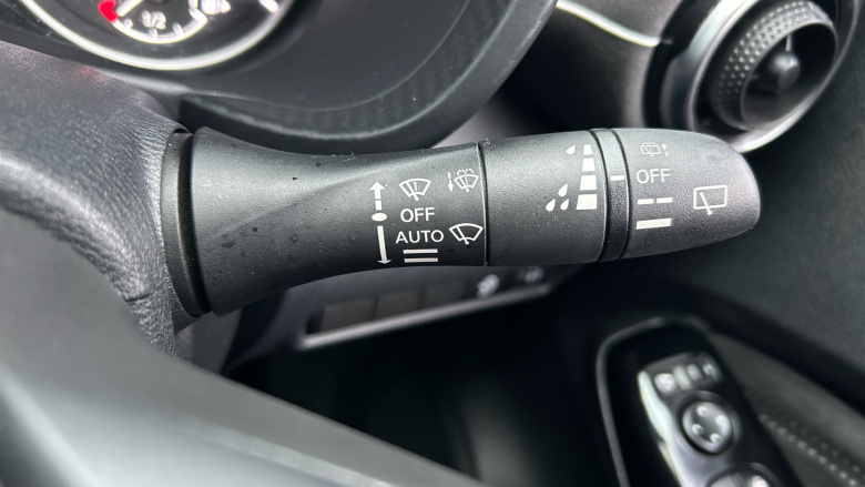 Nissan Juke 1.0 DiG-T Tekna+ 5dr Petrol Hatchback